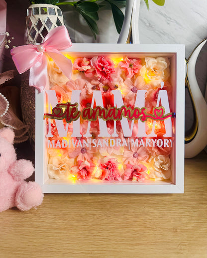 Personalized LED Shadow Box for Mom with Custom Names – Floral Light Frame Gift