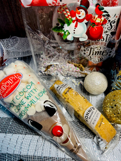 Deluxe Christmas Coffee Mug Gift Bag – Hot Cocoa & Marshmallow Kit, Candle, Biscotti, Ornament & Greeting Card