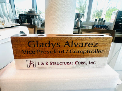 Personalized Corporate Executive Gift – Custom Desk Nameplate & Engraved Tumbler