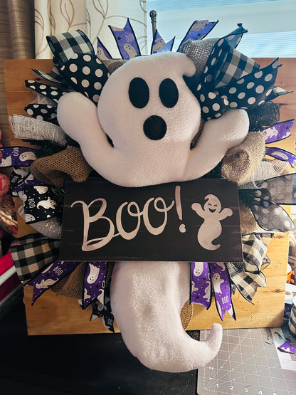 "Boo!" Ghost Halloween Door Wreath – Plush Ghost with Wood Sign