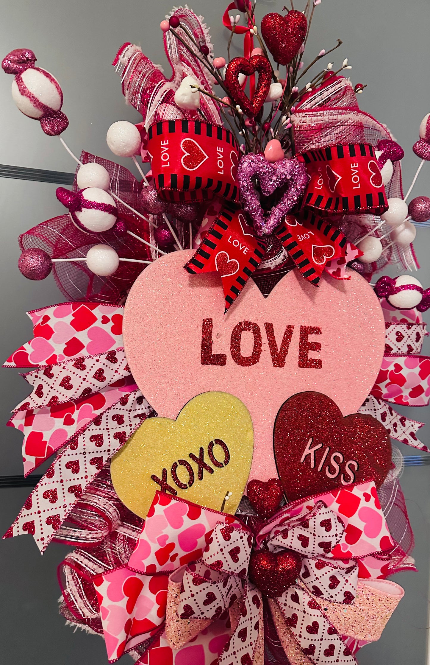 Large Valentine’s Day Teardrop Wreath with Glitter Hearts & Ribbons