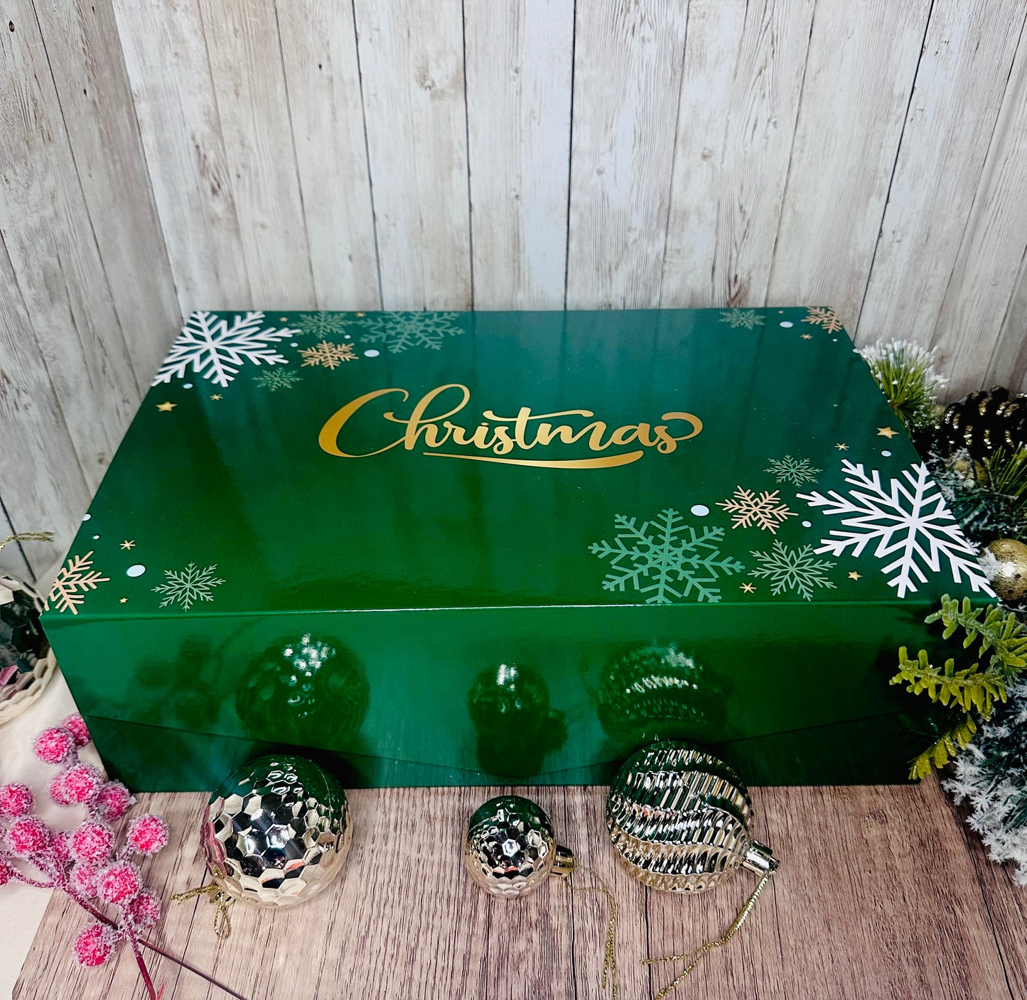 Deluxe Christmas Holiday Gift Box – Mug, Candle, Ornament, Socks, Treats & Winter Essentials