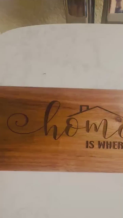 Personalized Marble & Wood Cutting Board Gift Set – Choose Your Design | Engraved Housewarming, Wedding, Realtor Closing Gift